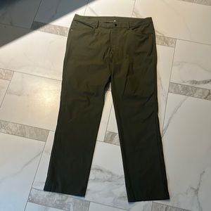 Lululemon ABC pant